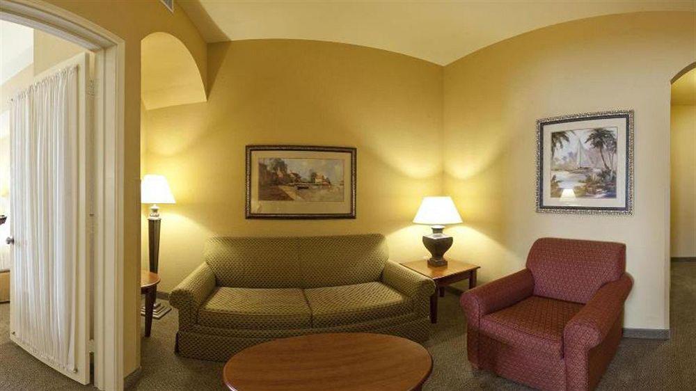 Holiday Inn Express Hotel & Suites Dfw West - Hurst By Ihg Exterior photo