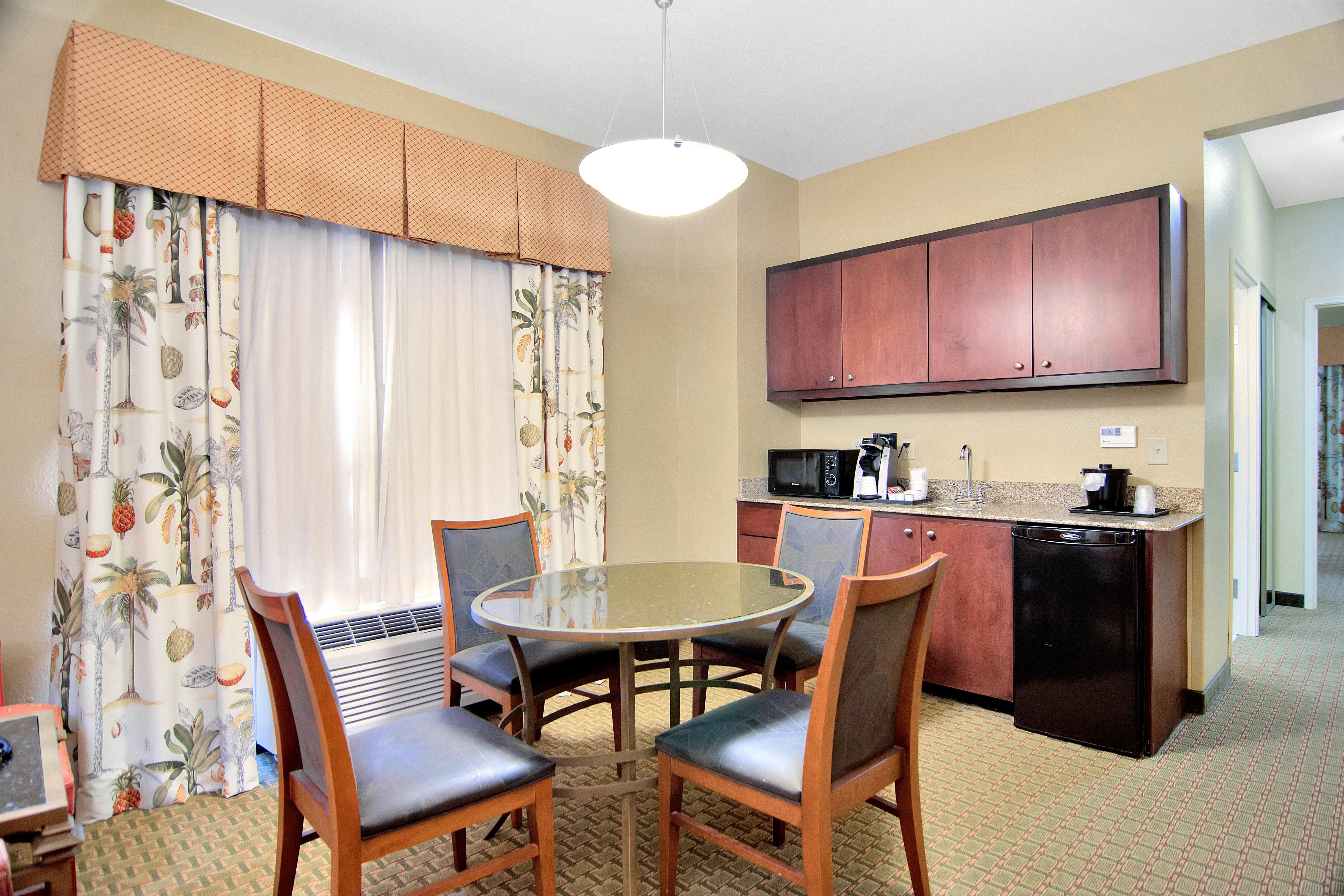 Holiday Inn Express Hotel & Suites Dfw West - Hurst By Ihg Exterior photo