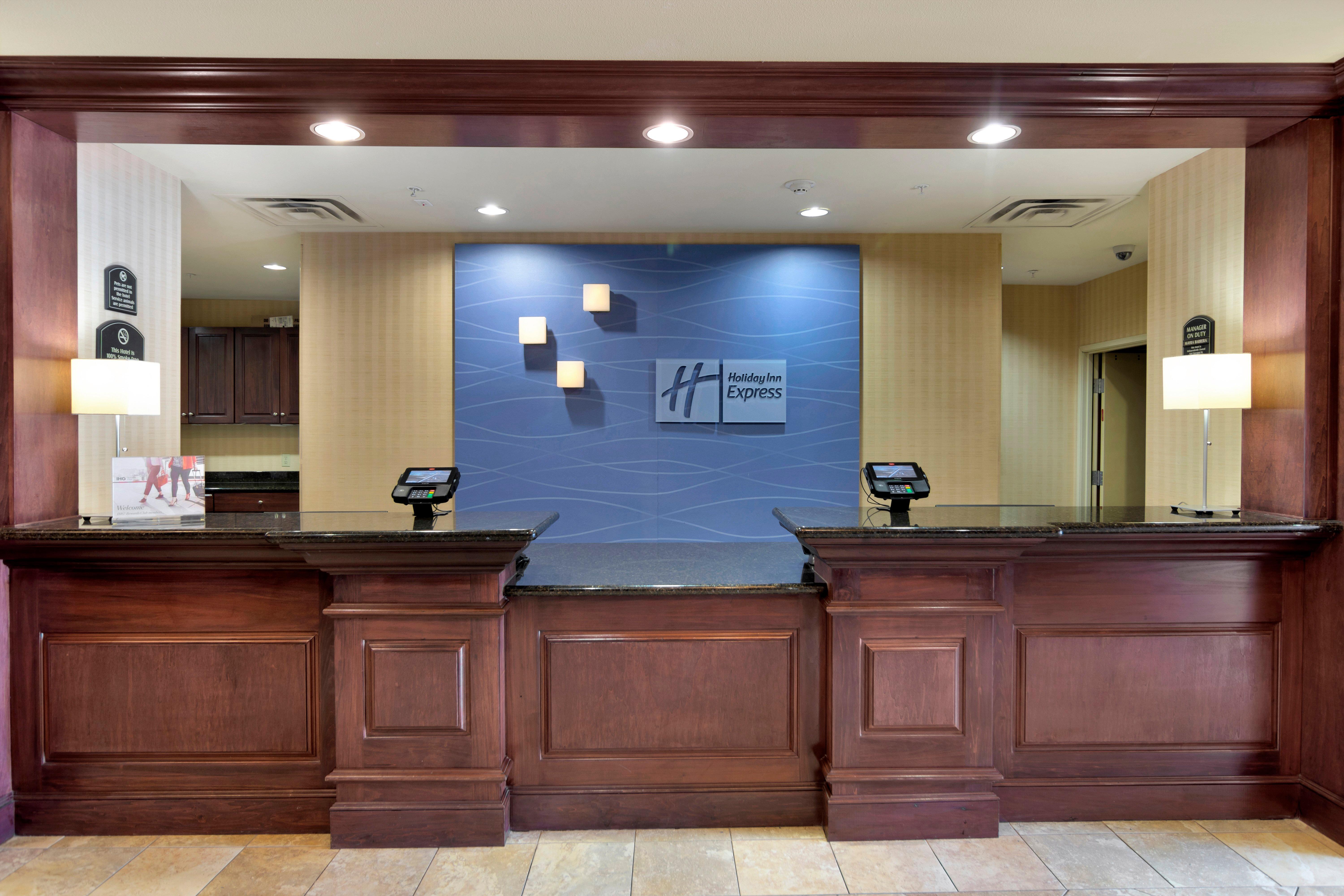 Holiday Inn Express Hotel & Suites Dfw West - Hurst By Ihg Exterior photo