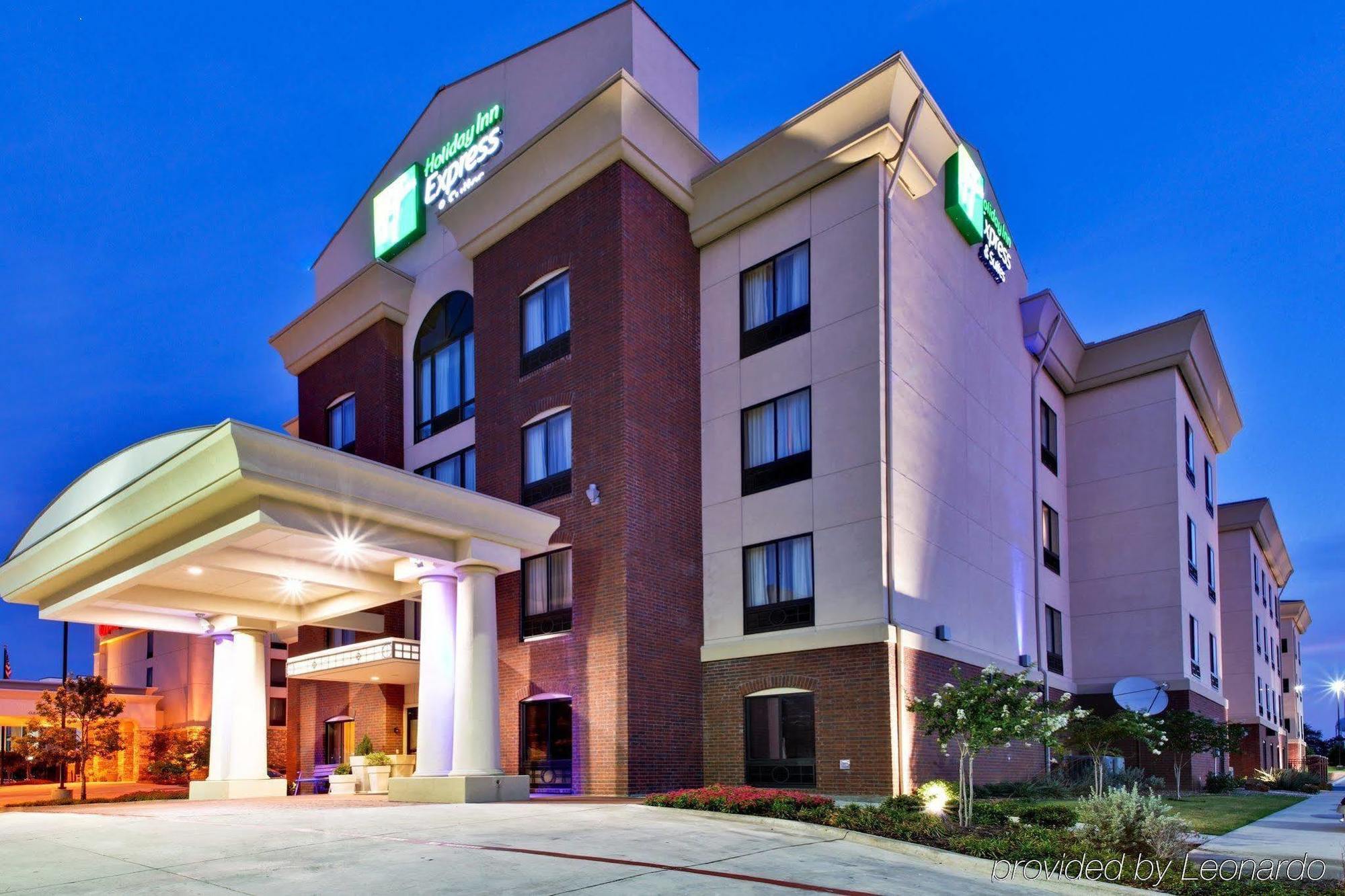 Holiday Inn Express Hotel & Suites Dfw West - Hurst By Ihg Exterior photo