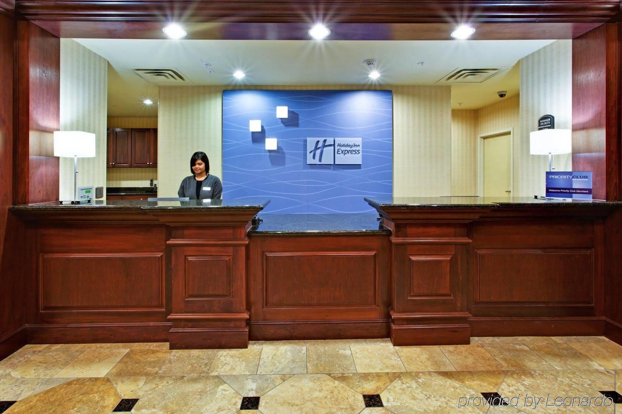 Holiday Inn Express Hotel & Suites Dfw West - Hurst By Ihg Interior photo